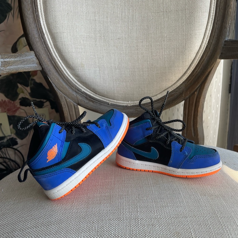 Nike Air Jordan 1 Mid Racer Blue Green Abyss toddler Sz 8c. VGUC.